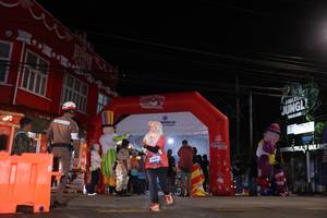 BIB: 4300
                            <button type="button" onclick="openModal(26226382)" class="btn btn-primary btn-sm float-right btn-popup" data-toggle="modal" data-target=".modal-high-quality">
                        <i class="fas fa-shopping-cart"></i> Add to Cart
                    </button>
                                            <button type="button" onclick="isThisMe(26226382, true)" class="btn btn-success btn-sm float-right btn-popup btn-isme hidden" data-toggle="tooltip" data-placement="bottom" title="นี่คือรูปของคุณใช่ไหม คลิกที่นี่เพื่อเอาเข้าอัลบั้ม">
                        <i class="fas fa-plus"></i> Add to album
                    </button>
                    <button type="button" onclick="isThisMe(26226382, false)" class="btn btn-warning btn-sm float-right btn-popup btn-isnotme hidden">
                        <i class="fas fa-ban"></i> Remove from album
                    </button>